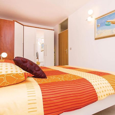 Amazing Apartment In Njivice With Wifi Εξωτερικό φωτογραφία