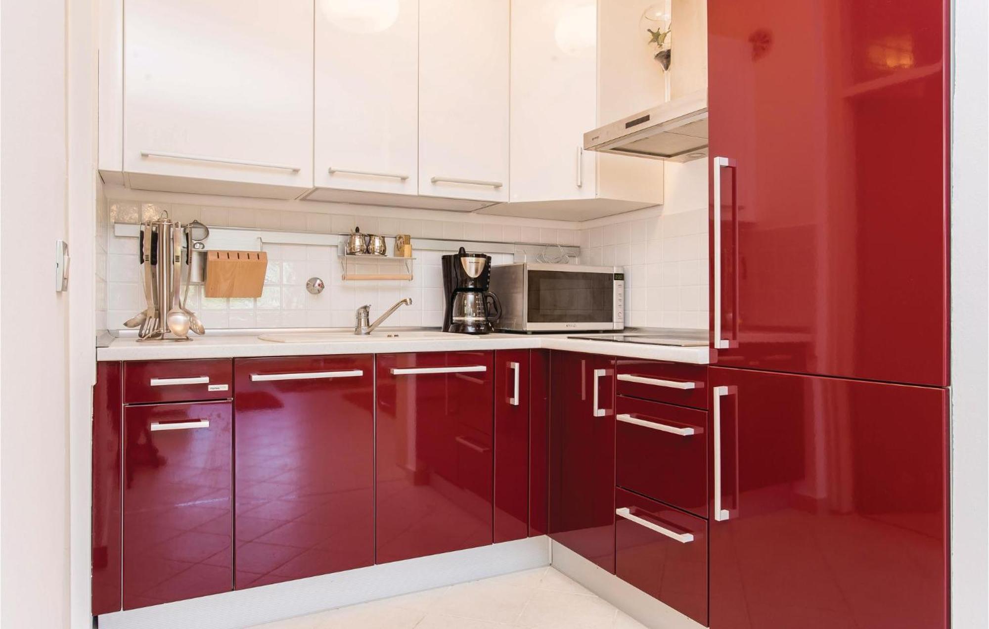 Amazing Apartment In Njivice With Wifi Εξωτερικό φωτογραφία