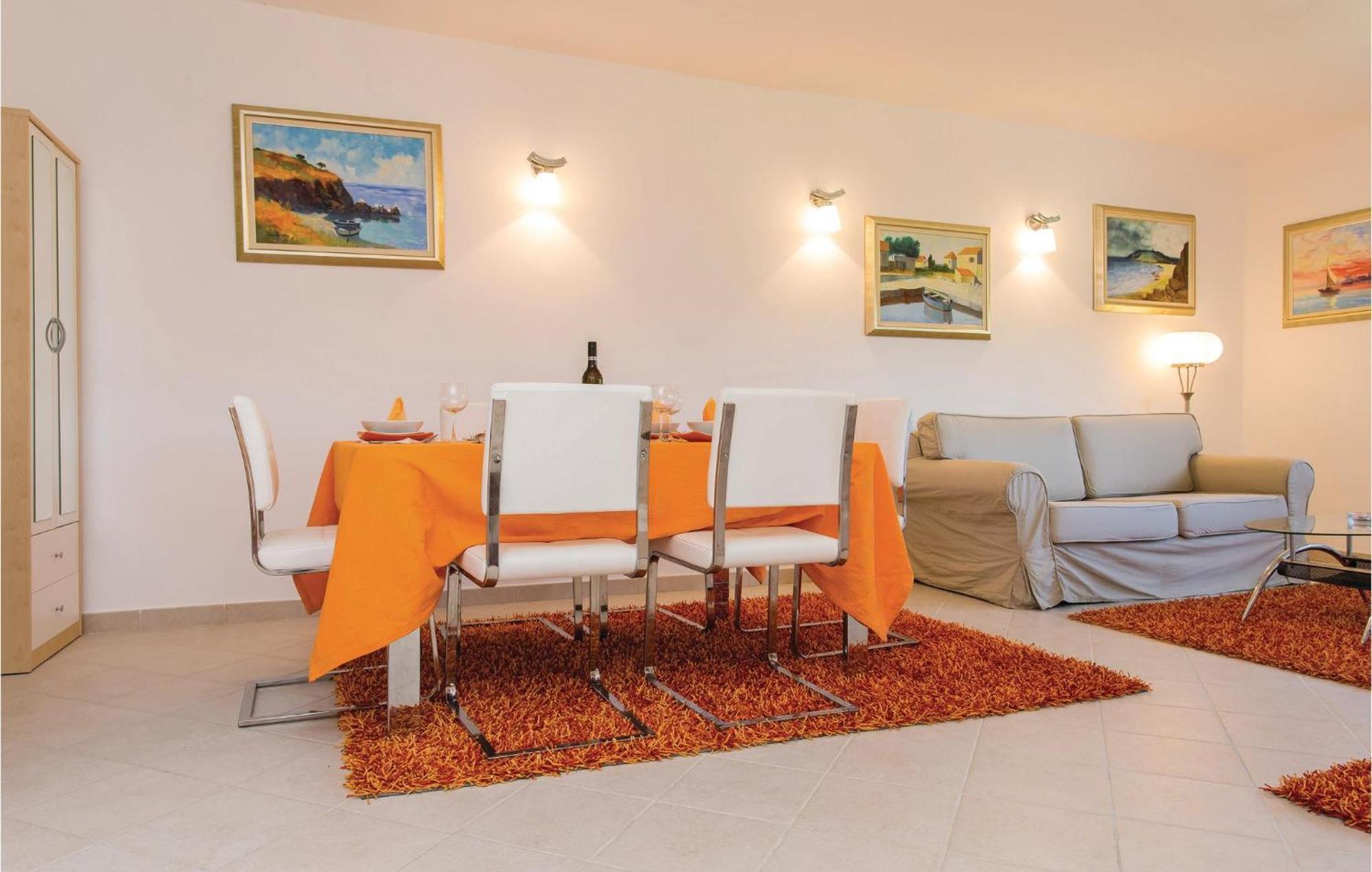 Amazing Apartment In Njivice With Wifi Εξωτερικό φωτογραφία